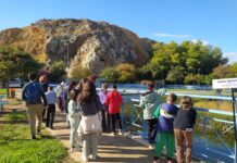 Δημοτική Βιβλιοθήκη Κερατσινίου-Δραπετσώνας: Μαθητές και μαθήτριες του 14ου Δημοτικού Σχολείου Κερατσινίου και του 26ου Νηπιαγωγείου, στην Κινητή Δανειστική Βιβλιοθήκη του Δήμου μας