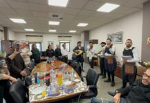 ΚΑΛΑΝΤΑ ΠΡΩΤΟΧΡΟΝΙΑΣ ΚΑΙ ΕΥΧΕΣ ΣΤΟ ΔΗΜΑΡΧΕΙΟ ΚΕΡΑΤΣΙΝΙΟΥ-ΔΡΑΠΕΤΣΩΝΑΣ